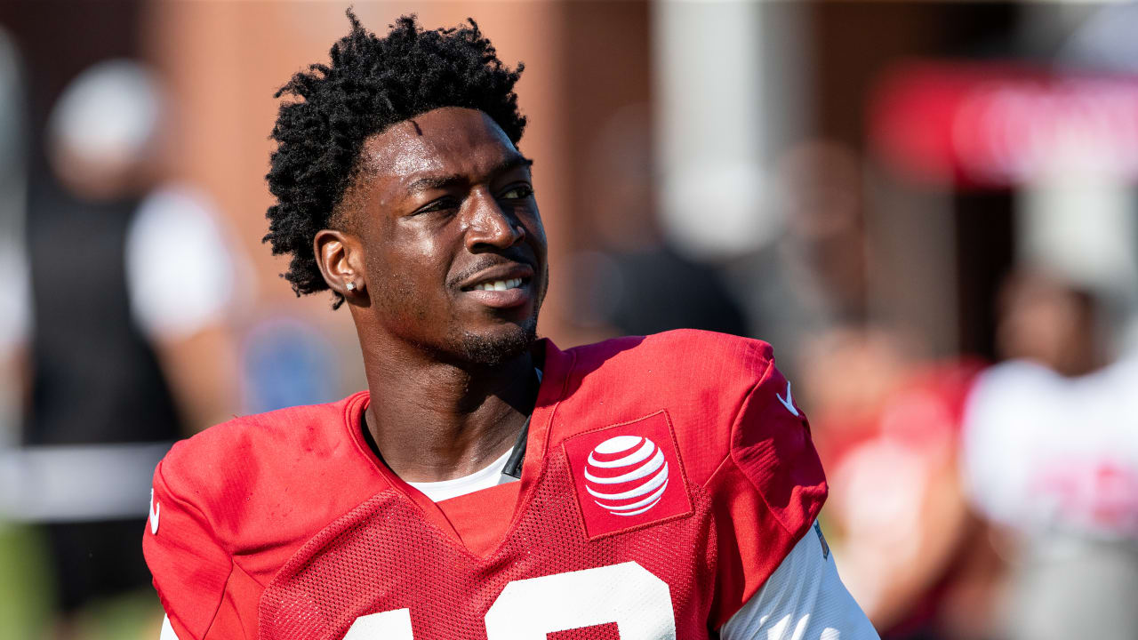 How tall is Calvin Ridley?